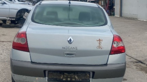 Bara fata Renault Megane 2 2004 Berlina 