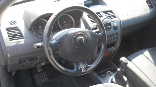 Bara fata Renault Megane 2004 Hatchback 