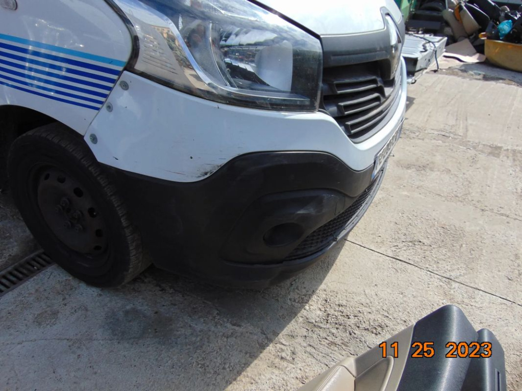 Bara fata Renault Trafic 3 an 2014-2019 