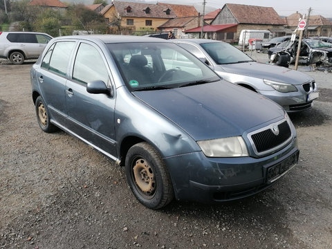 Bara fata Skoda Fabia 1 2004 1.4 Benzina Cod motor BBY 75CP/55KW