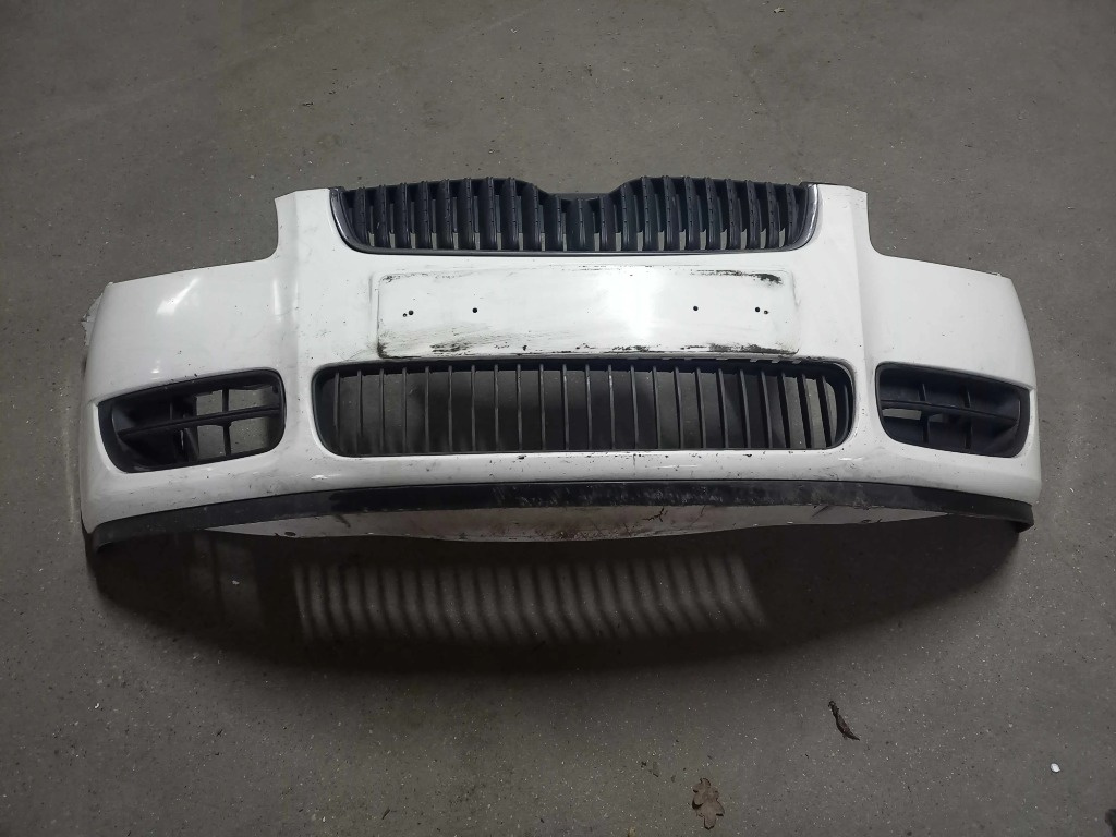 Bara fata Skoda Fabia 2