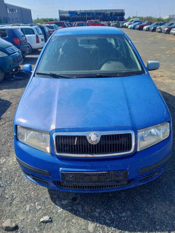 Bara fata Skoda Fabia 2005 belina 1198