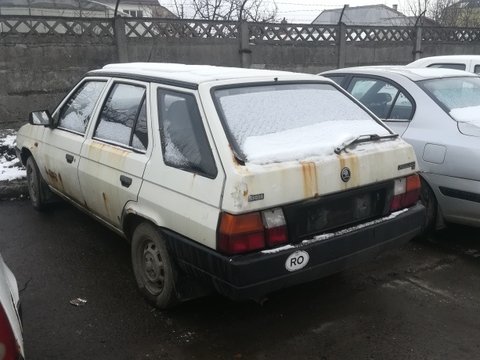 Bara fata - Skoda Forman LX, 1.3i, an 1994