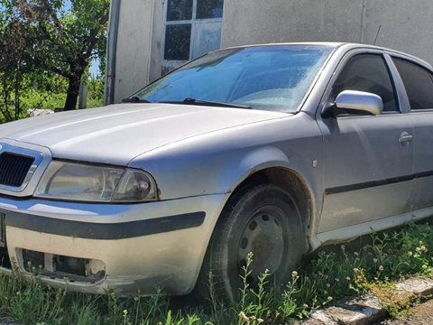 Bara fata Skoda Octavia 2006 BERLINA 1.9 TDI