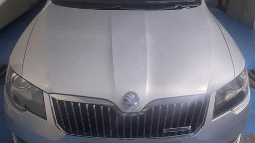 Bara fata Skoda Superb model 2011-2015