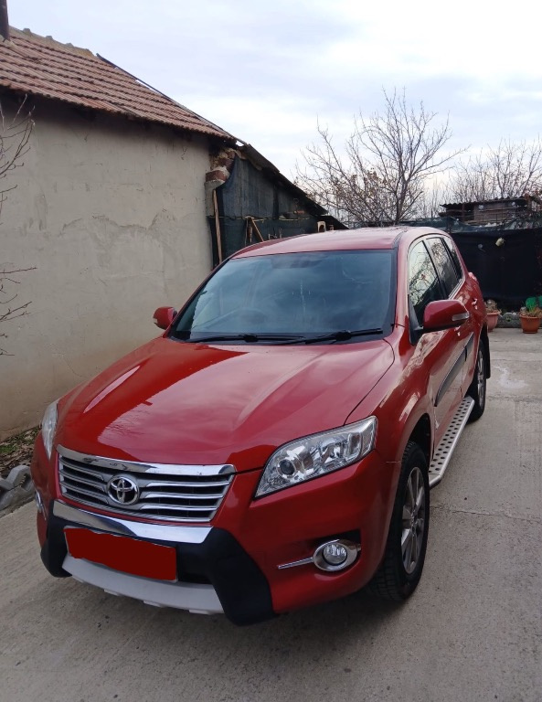 Bara fata Toyota RAV 4 2012 SUV 2.2