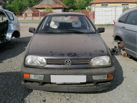 Bara fata Volkswagen Golf 3 1993 1.6 Benzina Cod motor ABU 75CP/55KW