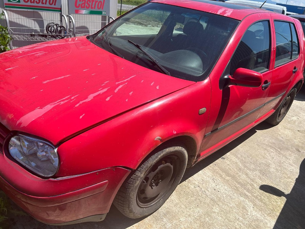 Bara fata Volkswagen Golf 4 1999 HATCHBACK 1.6i