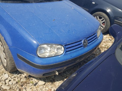 Bara fata Volkswagen Golf 4 coupe