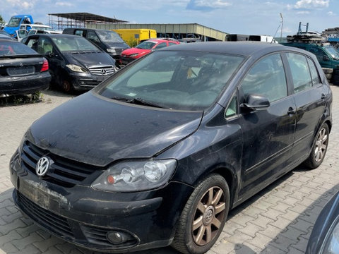 Bara fata Volkswagen Golf 5 Plus 2005 HATCHBACK 2.0 TDI