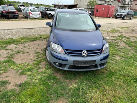 Bara fata Volkswagen Golf 5 Plus 2006 Hatchback 1.9