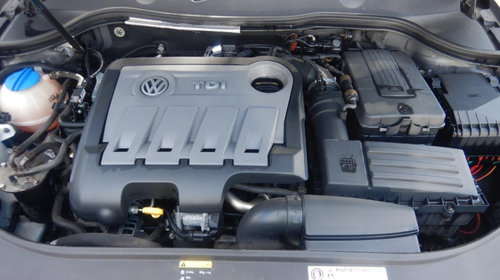 Bara fata Volkswagen Passat B7 2013 SEDA