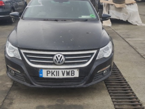 Bara fata Volkswagen Passat CC 2011 sedan 2.0 tdi