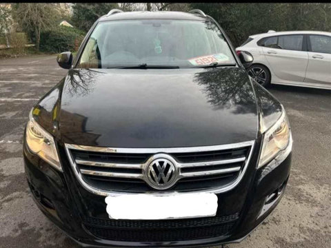 Bara fata Volkswagen Tiguan 2010 suv 2.0