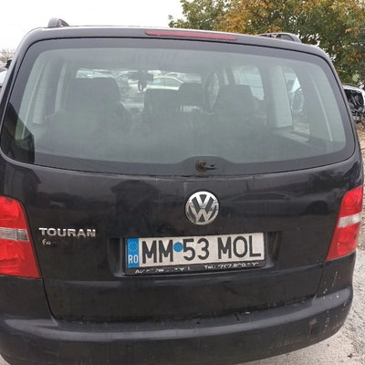 Bara fata Volkswagen Touran 2006 monovolum 1.9
