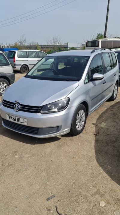 Bara fata Volkswagen Touran 2012 monovolum 1.6