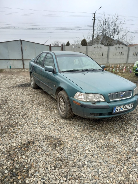 Bara fata Volvo S40 2002 Benzina Benzina