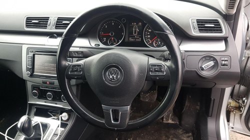 Bara fata VW Passat B7 2012 combi 2.0