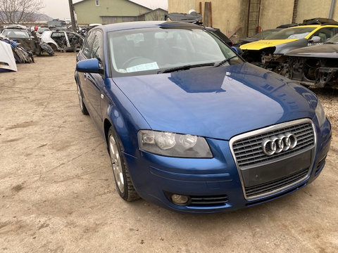 Bara spate Audi A3 8P/8PA [facelift] [2004 - 2008] Sportback hatchback 5-usi 1.6 MT (102 hp) Audi A3 8P hatchback 1.6 benzina 75kw 102cp cod motor BSE,cutie manuala in 5 tr cod JHT,culoare albastra LZ5C