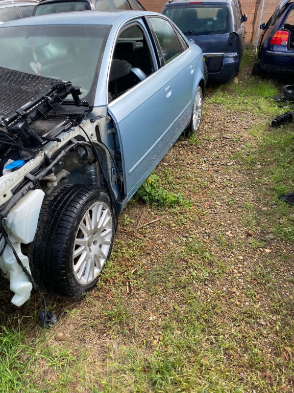 Bara spate Audi A4 B7 2006 BERLINA 2.0