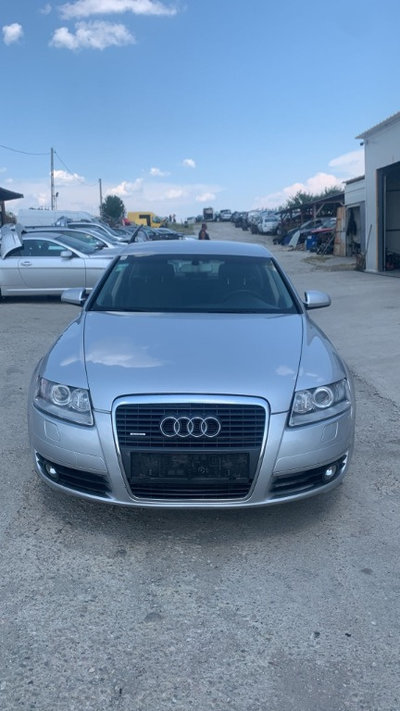 Bara spate Audi A6 C6 2005 limuzina 3000 tdi