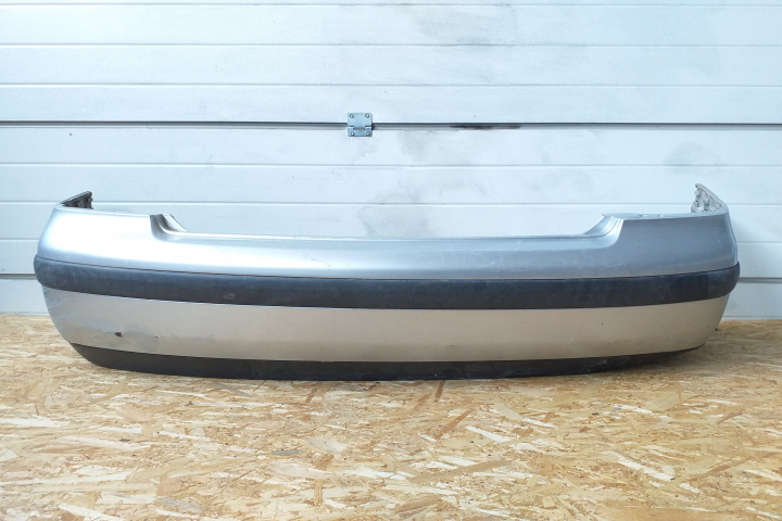 Bara spate Bara spate VW Bora gri Cod: 1J5807417 1