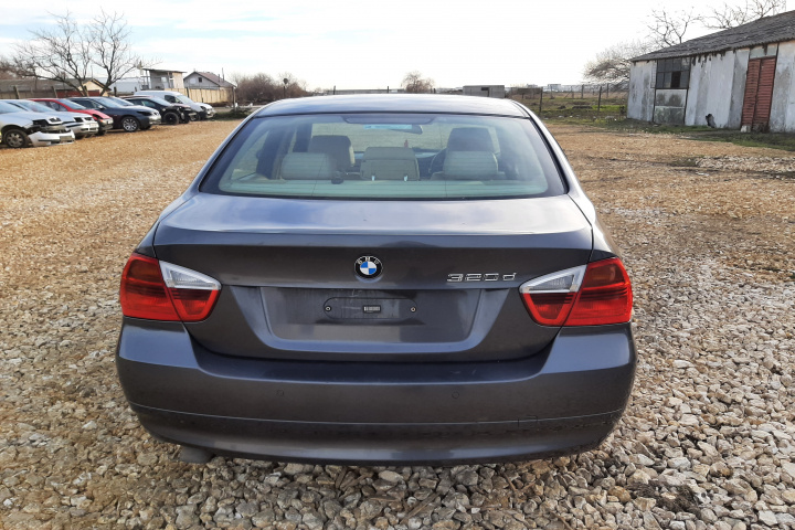 Bara spate BMW 3 Series E90/E91/E92/E93 