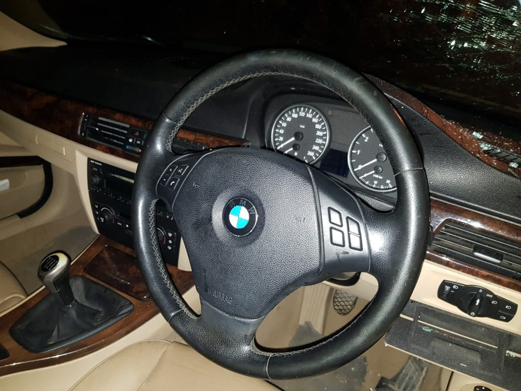 Bara spate BMW E90 2004 Sedan 2.0 Benzin