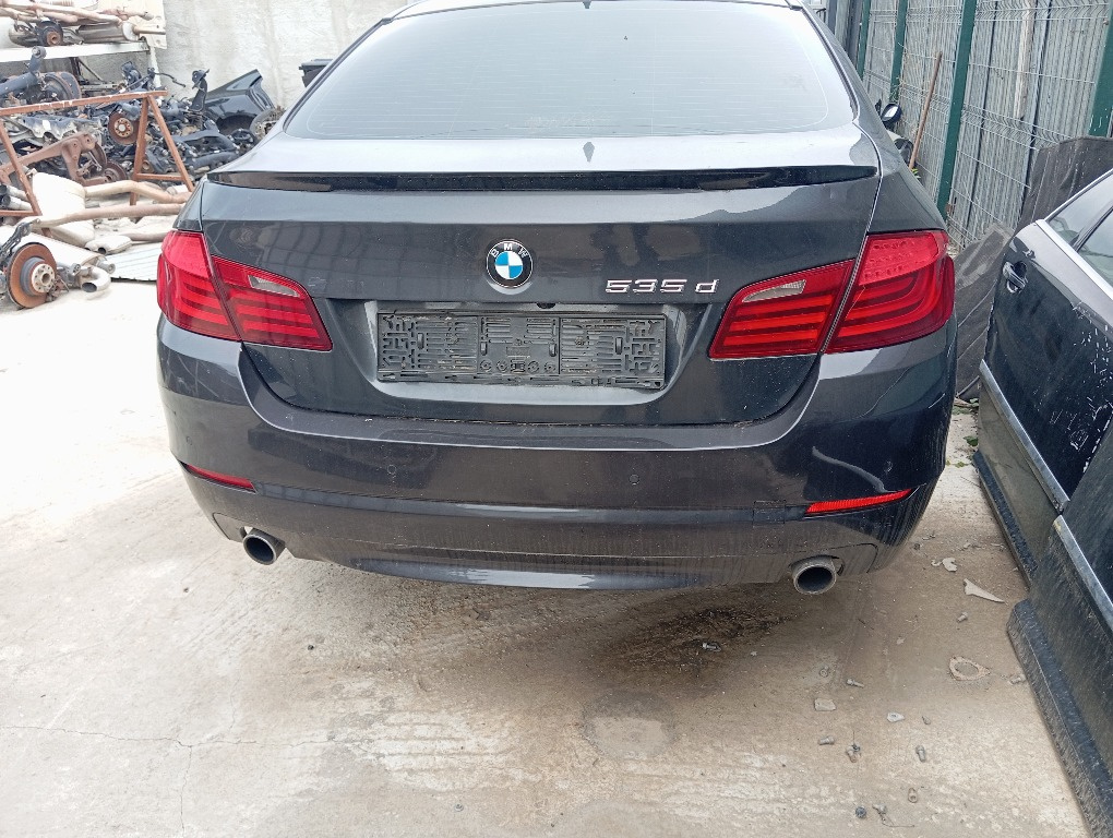 Bara spate completa BMW F10 nfl stare buna