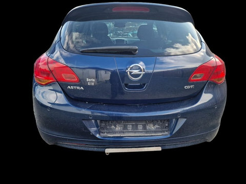 Bara spate cu 4 senzori parcare Opel Astra J OPC