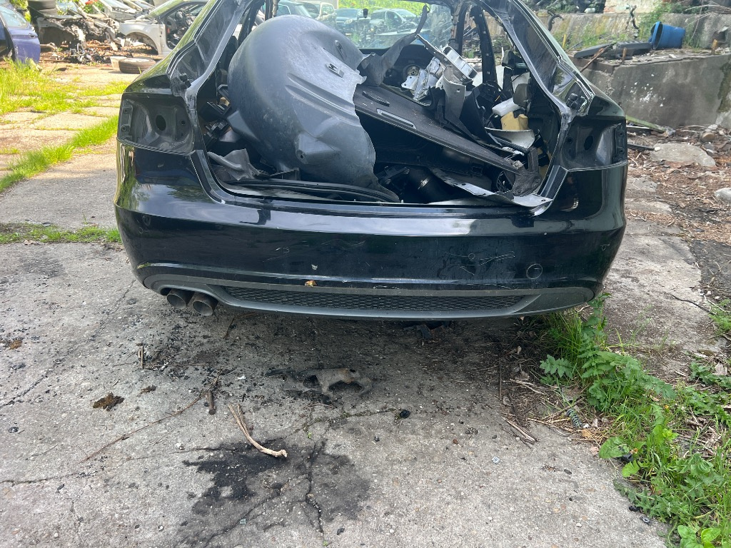Bara spate cu senzori S-Line Audi A5 Berlina 2011