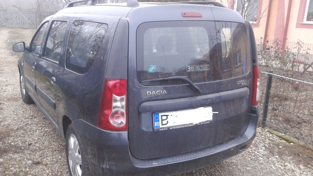 Bara spate Dacia Logan MCV 2010 break 1.