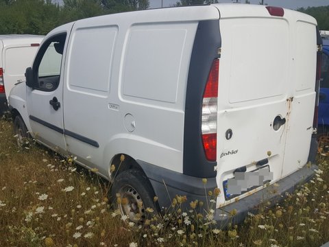 Bara spate Fiat Doblo 2006