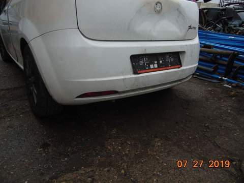 Bara spate Fiat Grande Punto dupa 2005 dezmembrez Fiat Grande Punto