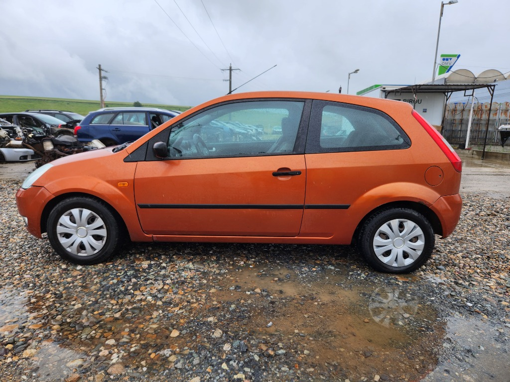 Bara spate Ford Fiesta 2002 Hatchback 1.