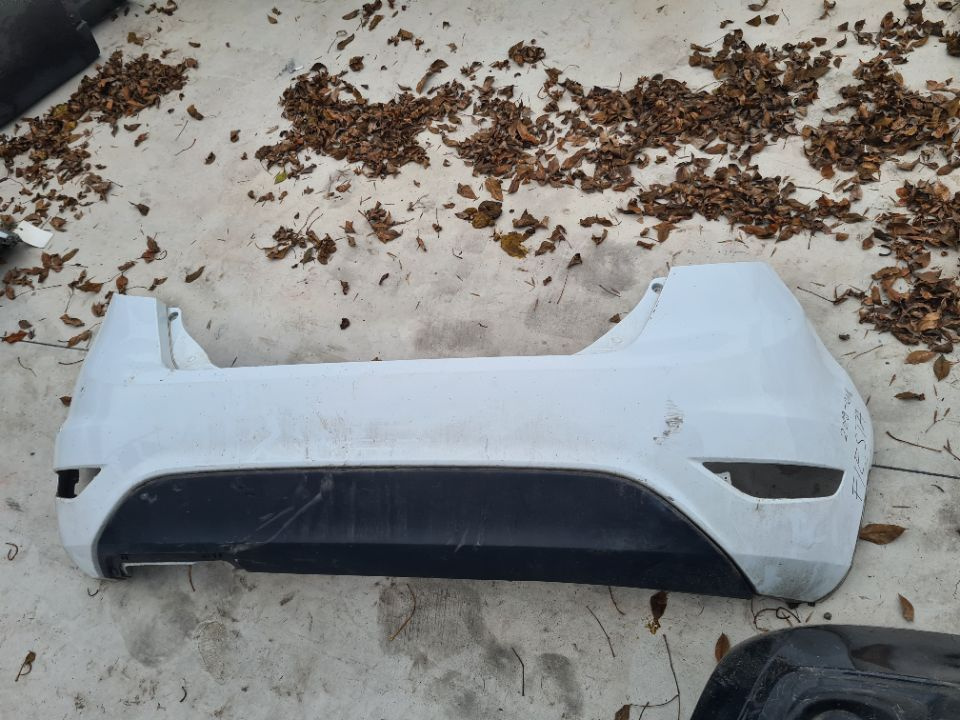 Bara spate Ford Fiesta 2012