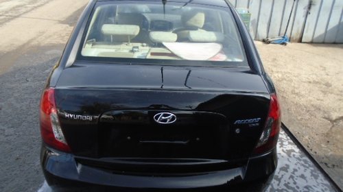 Bara spate Hyundai Accent 2007 Limuzina 