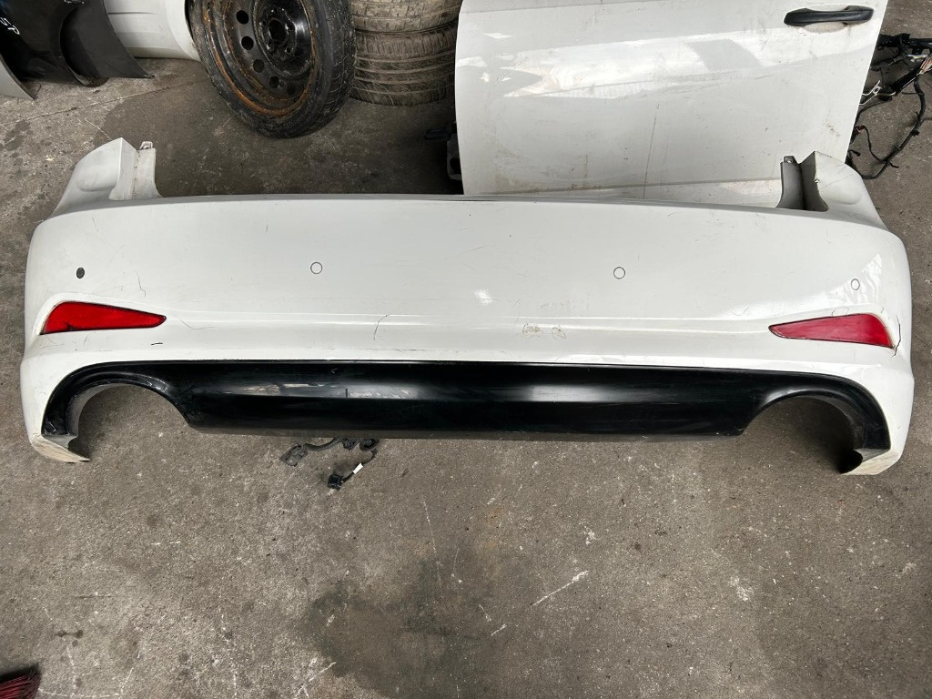 Bara spate Hyundai i40 2016