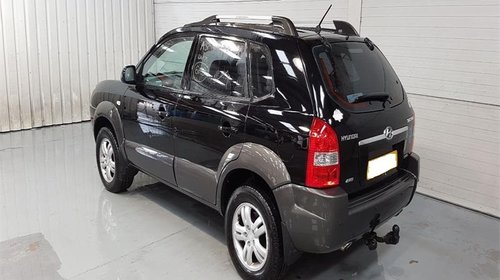 Bara spate Hyundai Tucson 2006 SUV 2.0 C