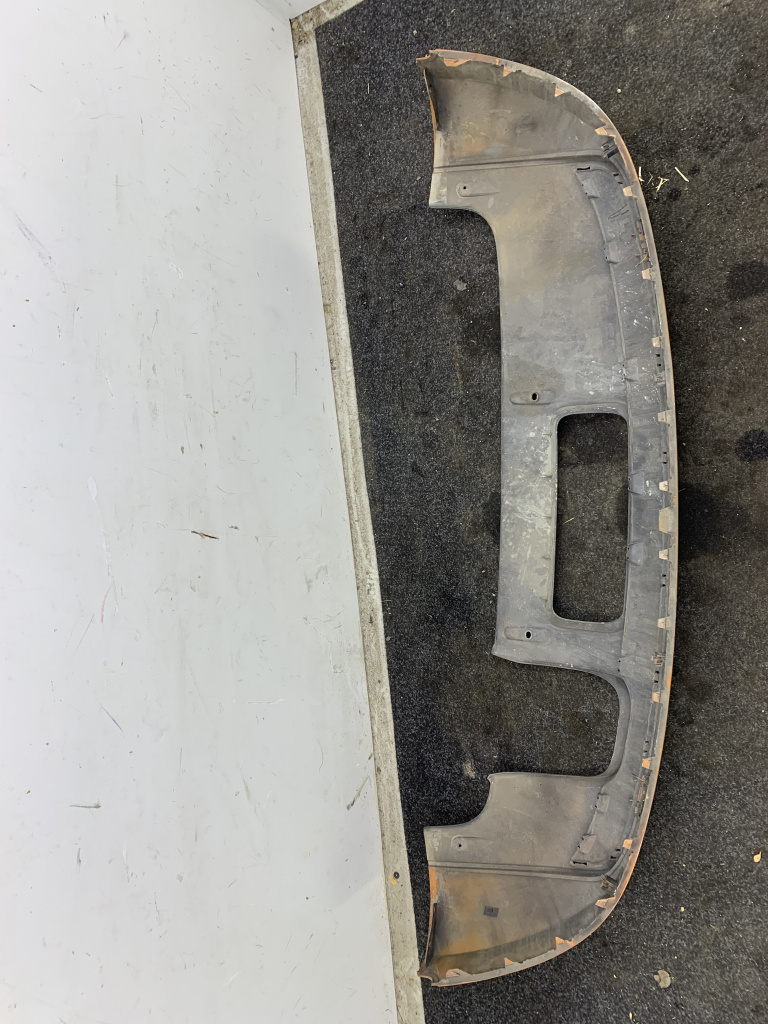 Bara spate inferioara Audi Q3 CDUC 2011-