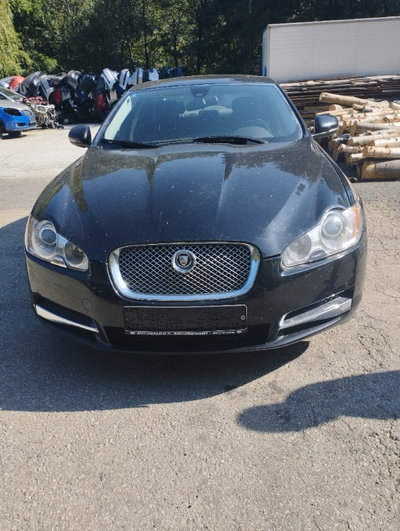 Bara spate Jaguar XF 2010 Berlină 3.0