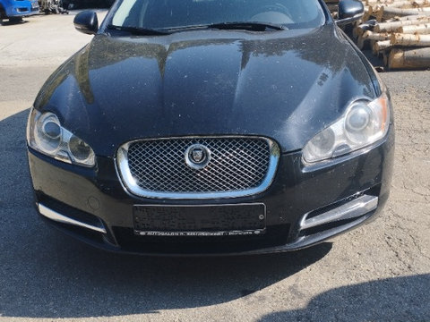 Bara spate Jaguar XF 2010 Berlină 3.0