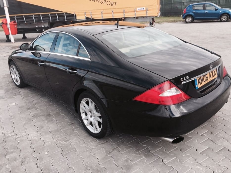 Bara spate Mercedes cls w219 cu senzori parcare