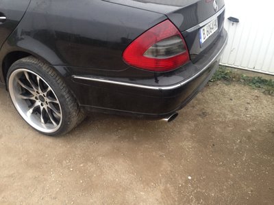 Bara spate mercedes e class 2008 facelift w211