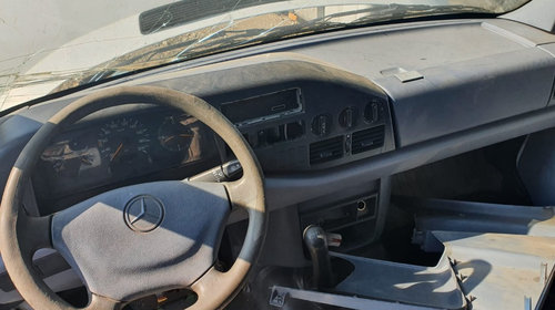 Bara spate Mercedes Sprinter W905 1998 2
