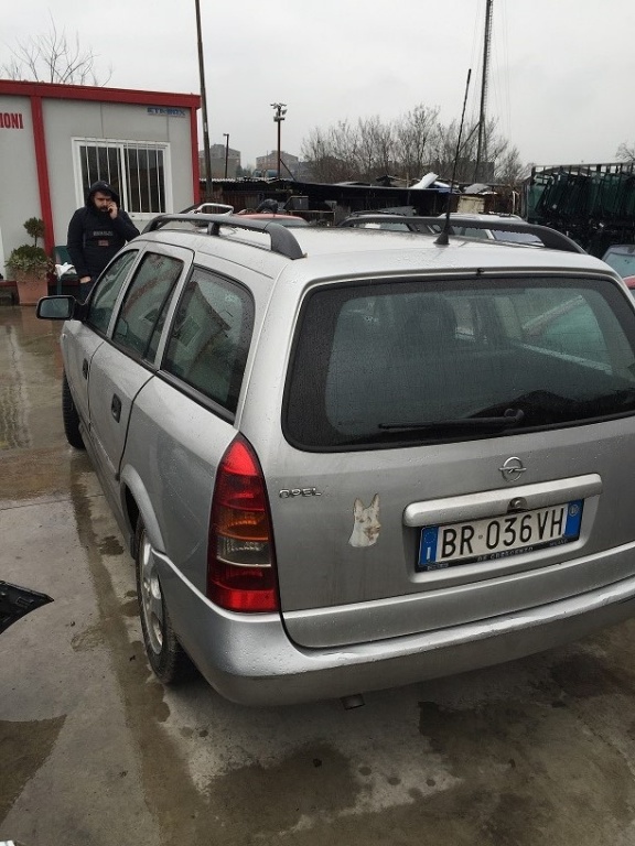 Bara spate Opel Astra G culoare gri combi