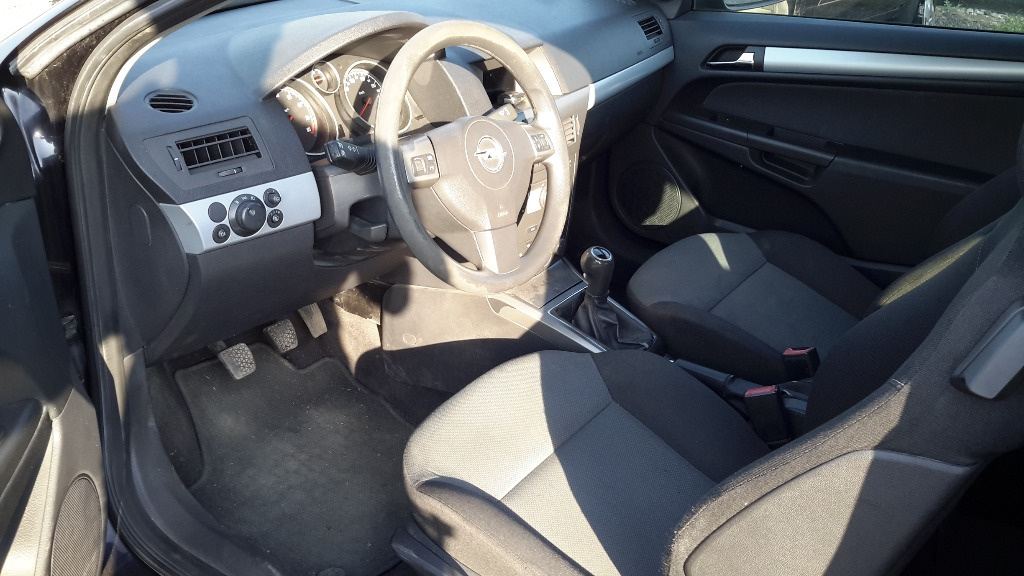 Bara spate Opel Astra H 2005 coupe 1.6