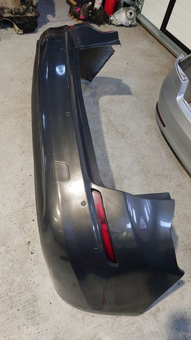 Bara spate Opel Astra j break caravan cu unele defecte
