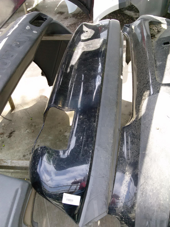 Bara spate Opel Corsa B.