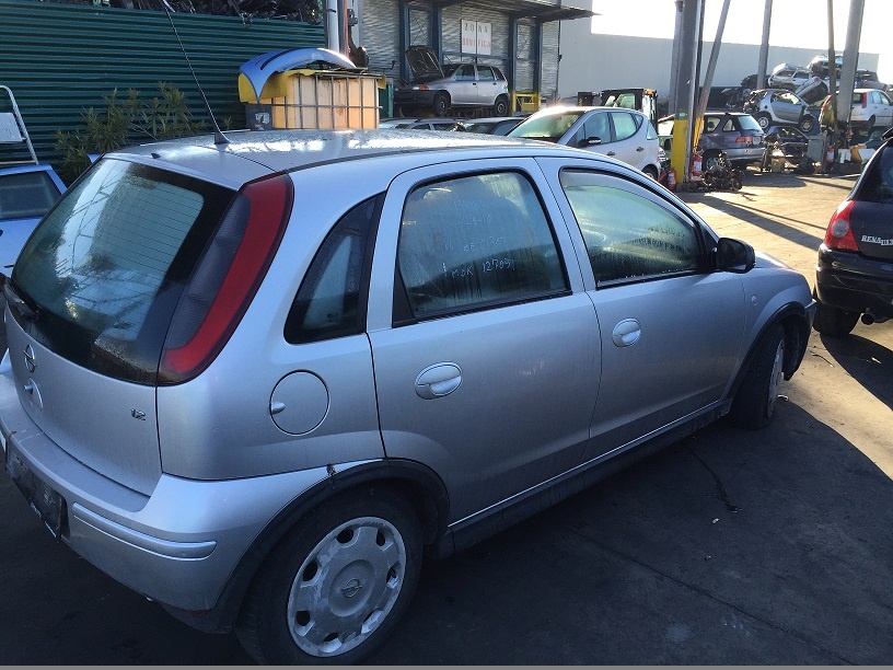 Bara spate Opel Corsa C culoare gri